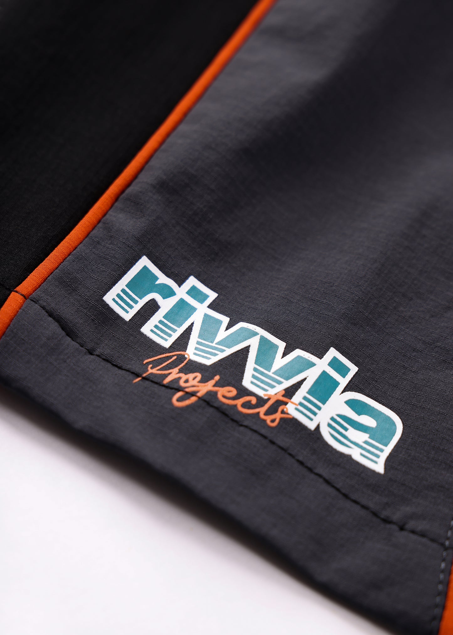 DAILY RIDE NETWORK PANEL SHORT : BLACK GREY