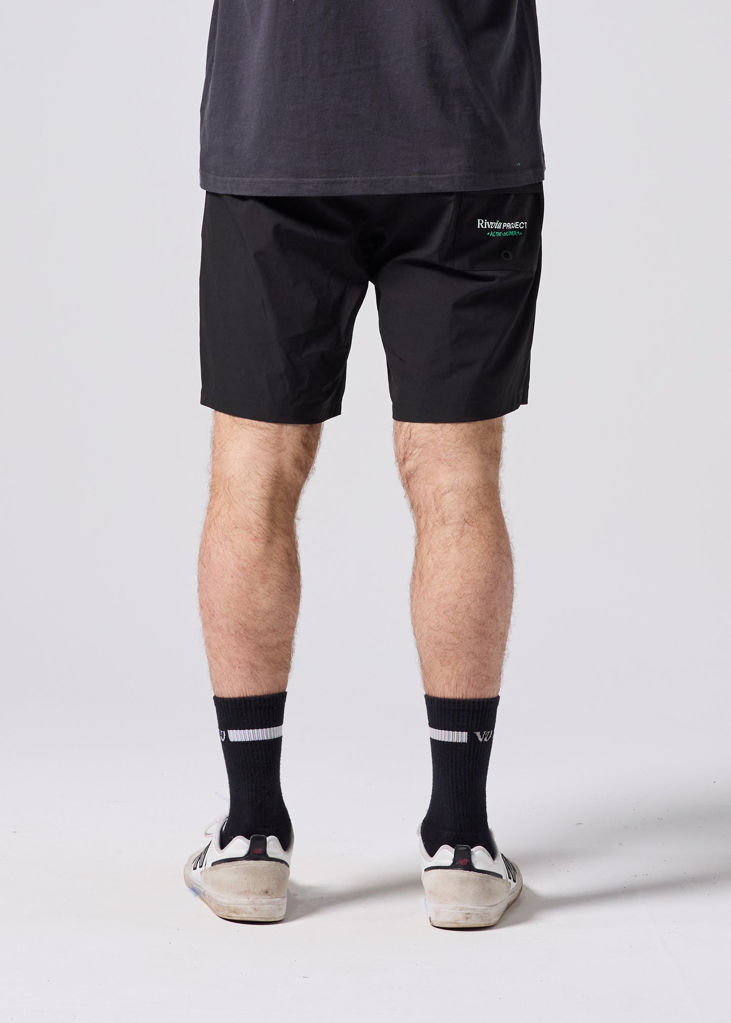 DAILY RIDE NUTURE SHORT : BLACK