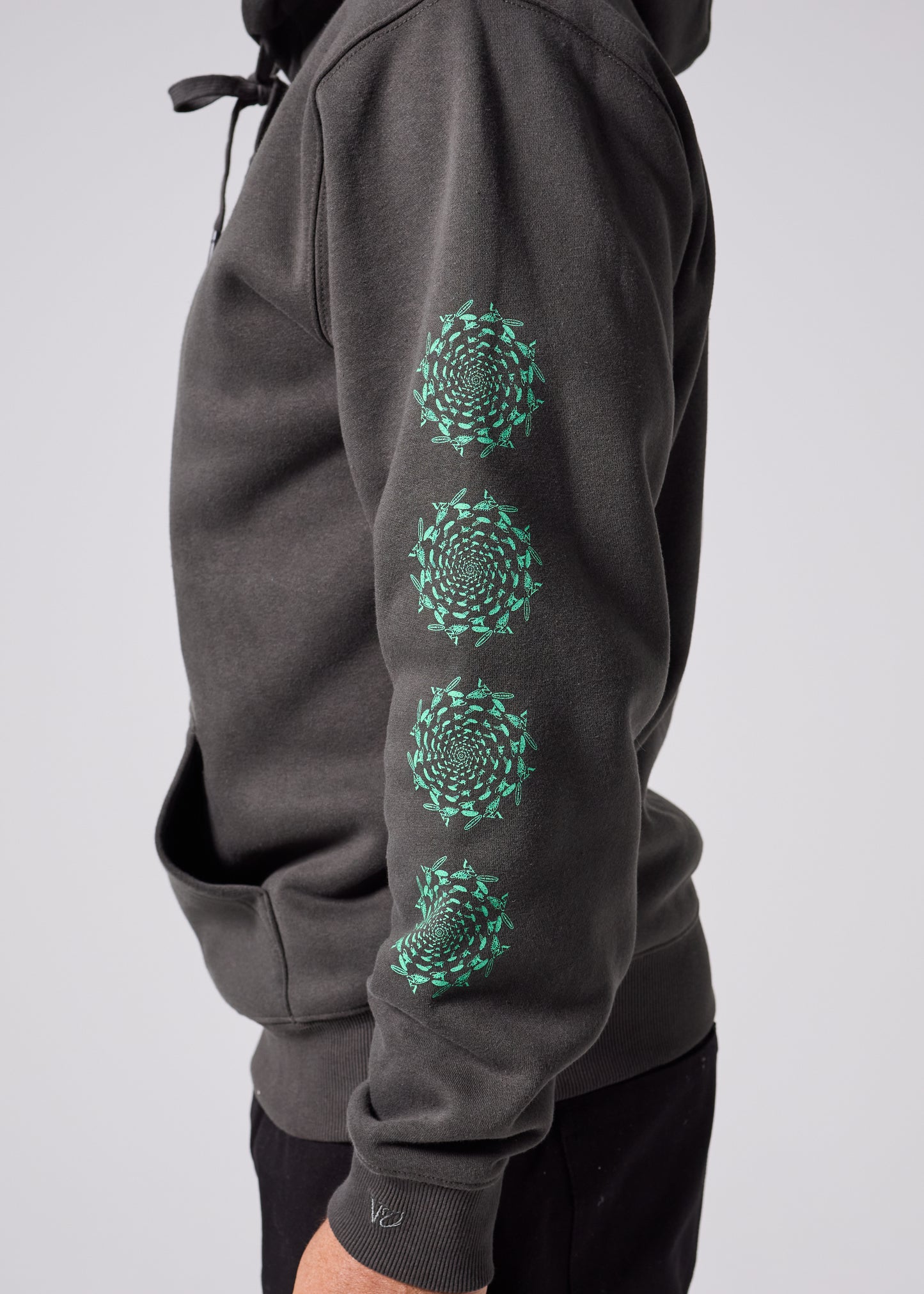 DIMENSION HOOD : PIGMENT BLACK