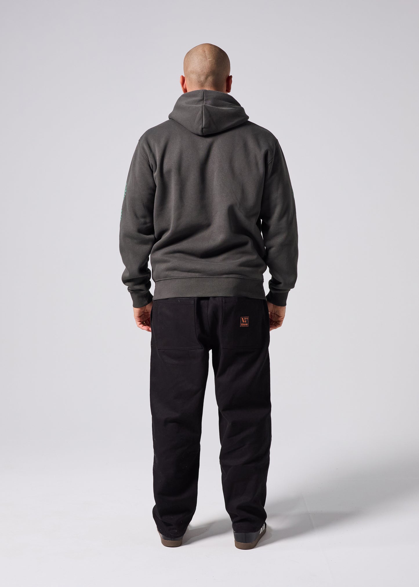 DIMENSION HOOD : PIGMENT BLACK