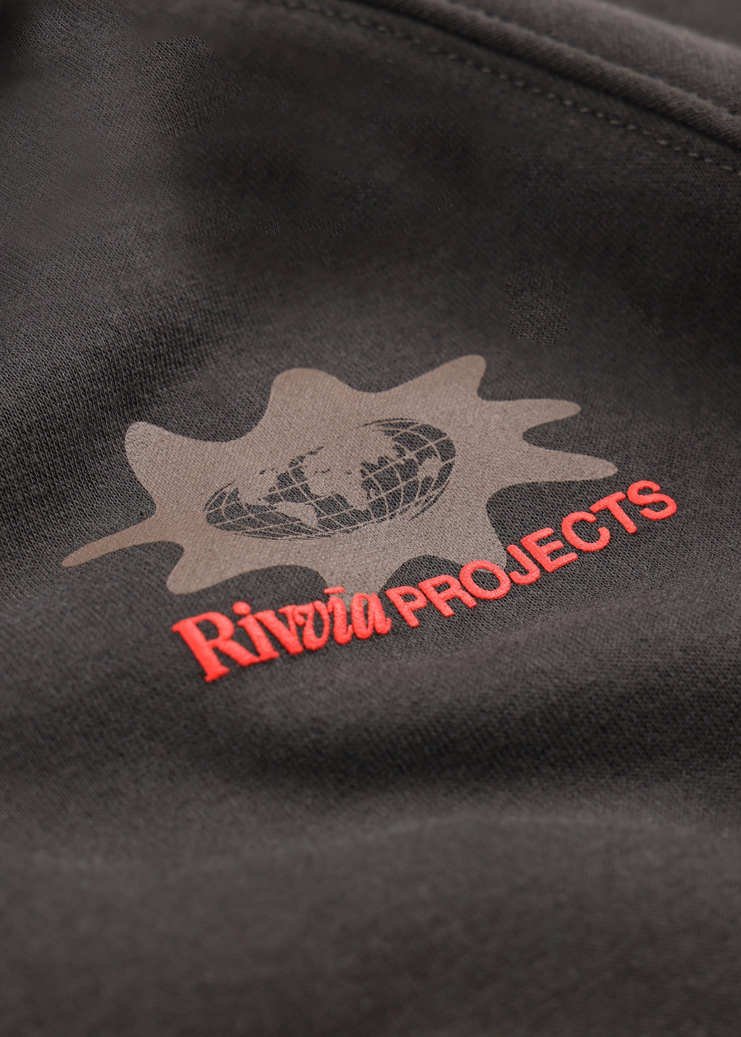 WORLD SPLAT FZ HOOD : PIGMENT BLACK