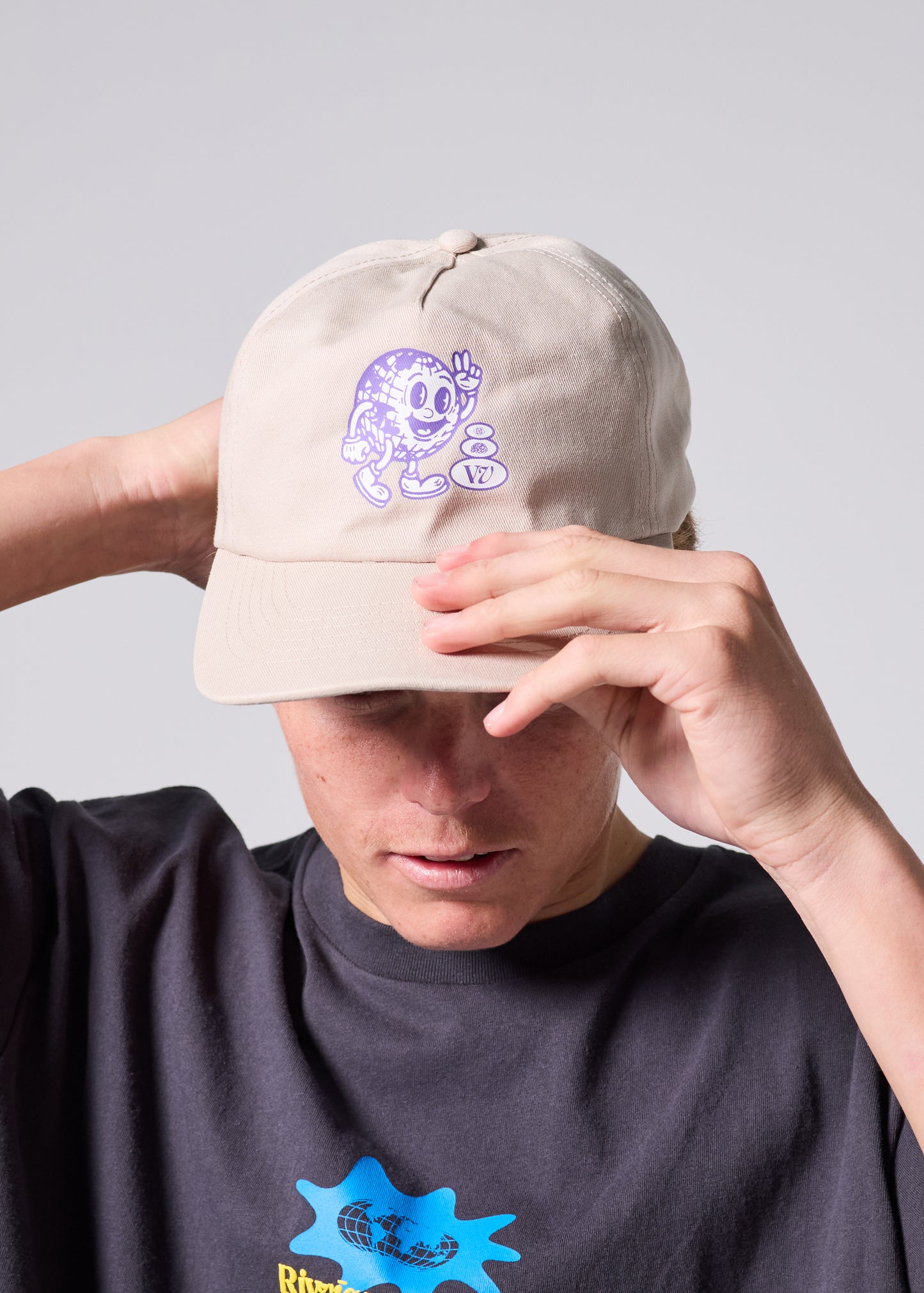 HAPPY GLOBE CAP : BONE