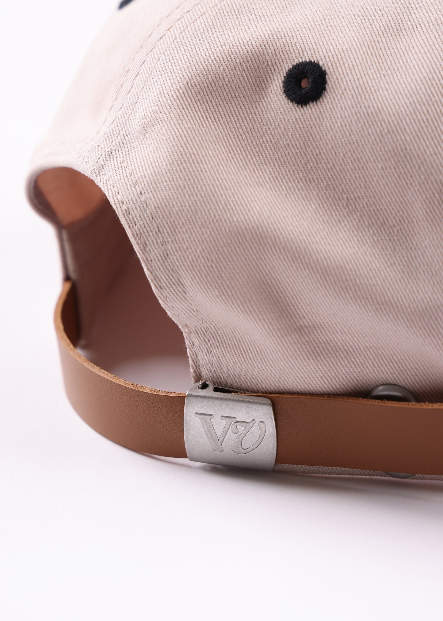 NUTURE CAP : BONE BLACK