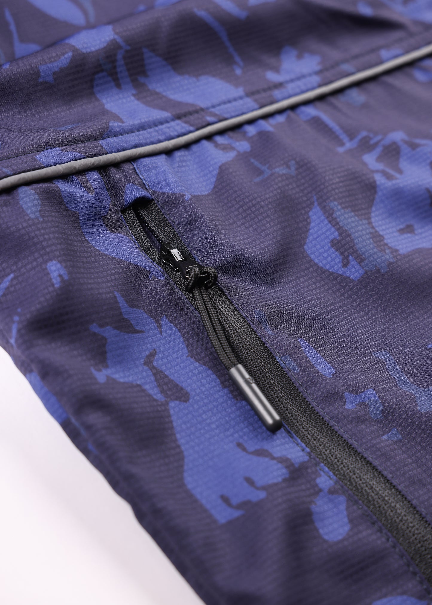 DECORATIVE SPRAY JACKET : BLUE BLACK