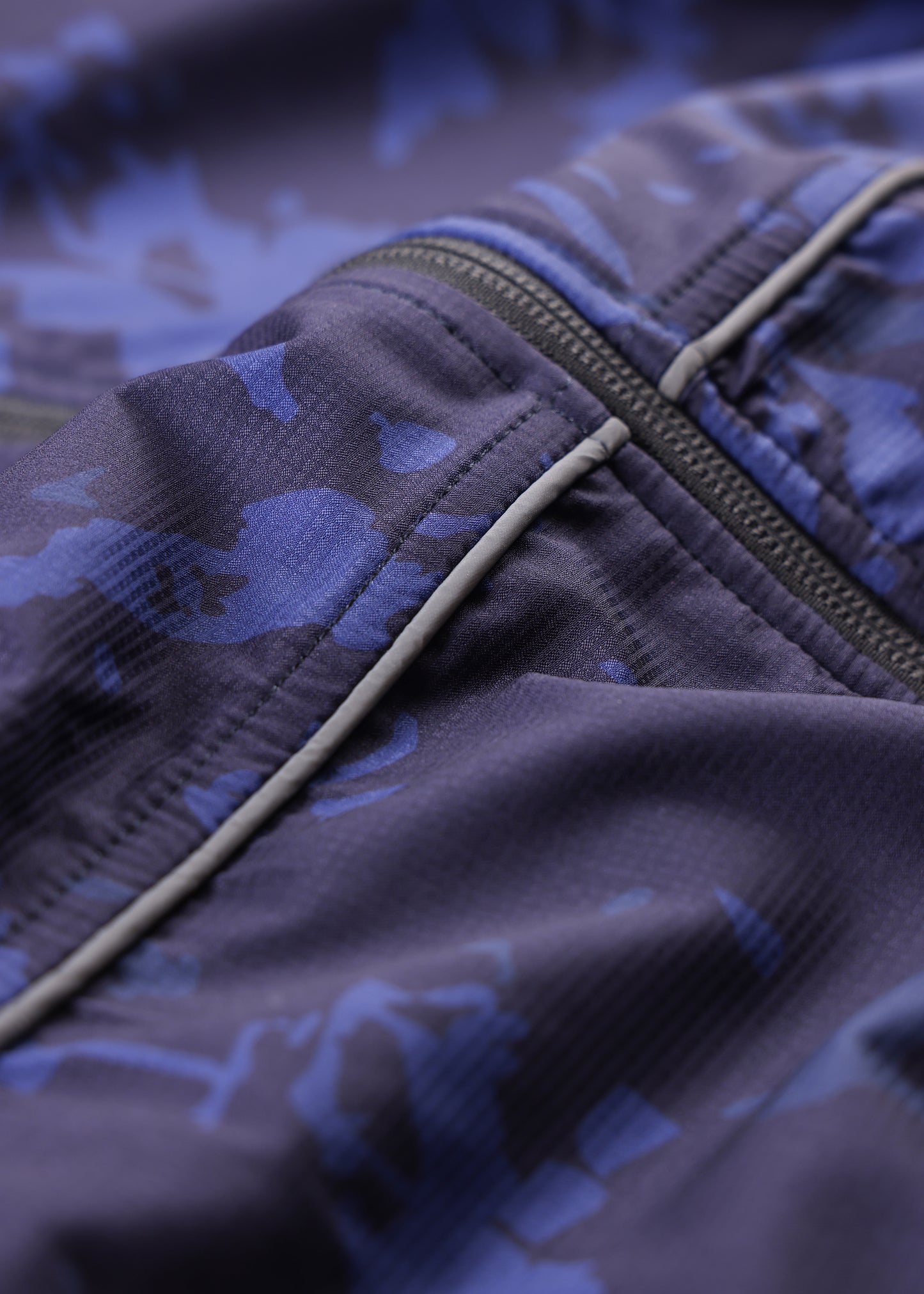 DECORATIVE SPRAY JACKET : BLUE BLACK