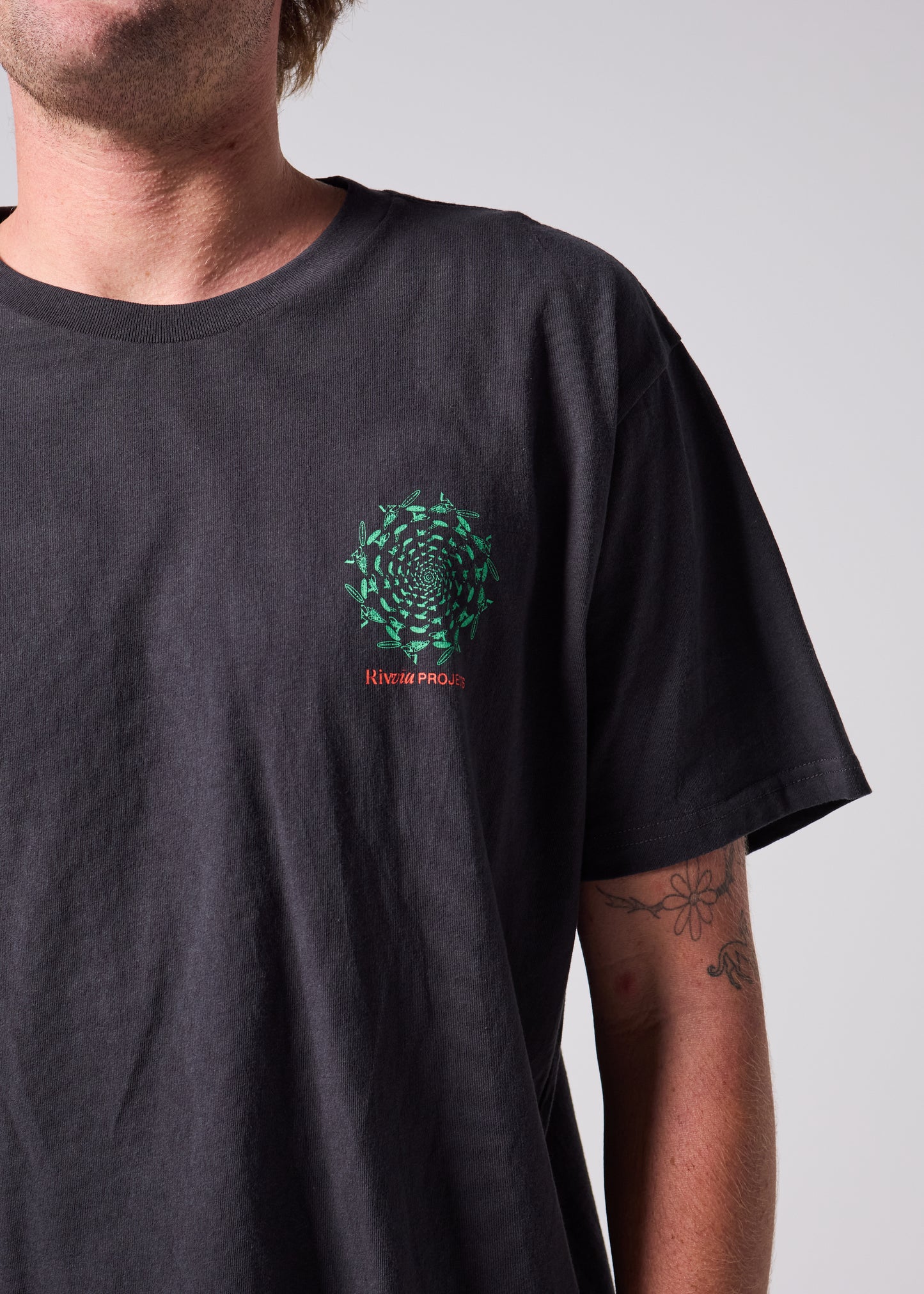 DIMENSION T-SHIRT : PIGMENT BLACK