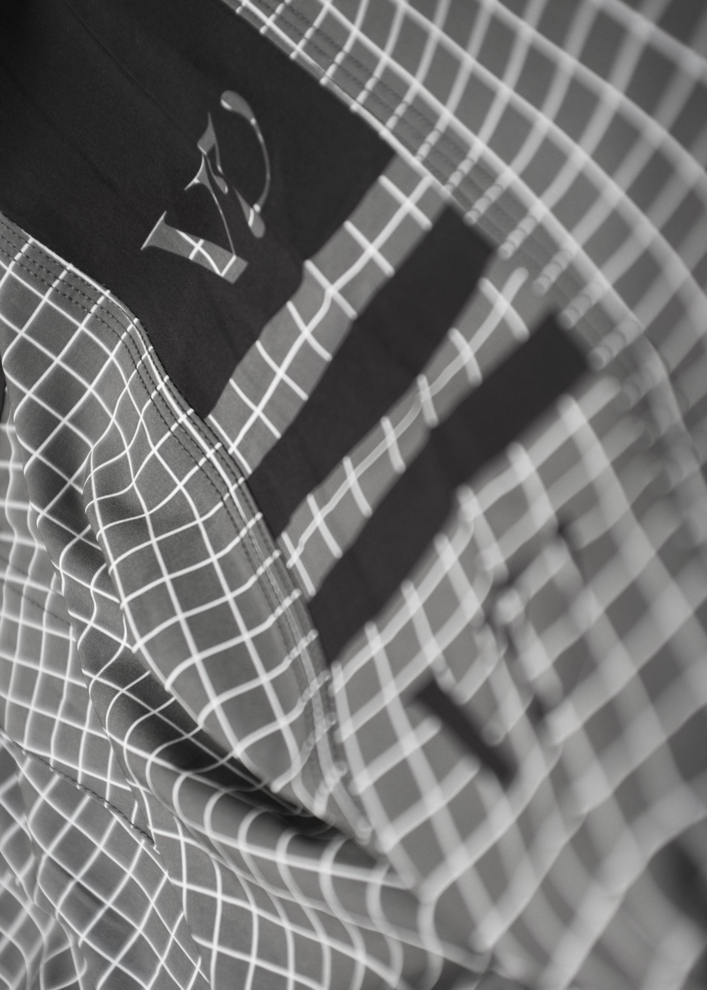 DISCLOSURE 20" CHOICE TRUNK : BLACK