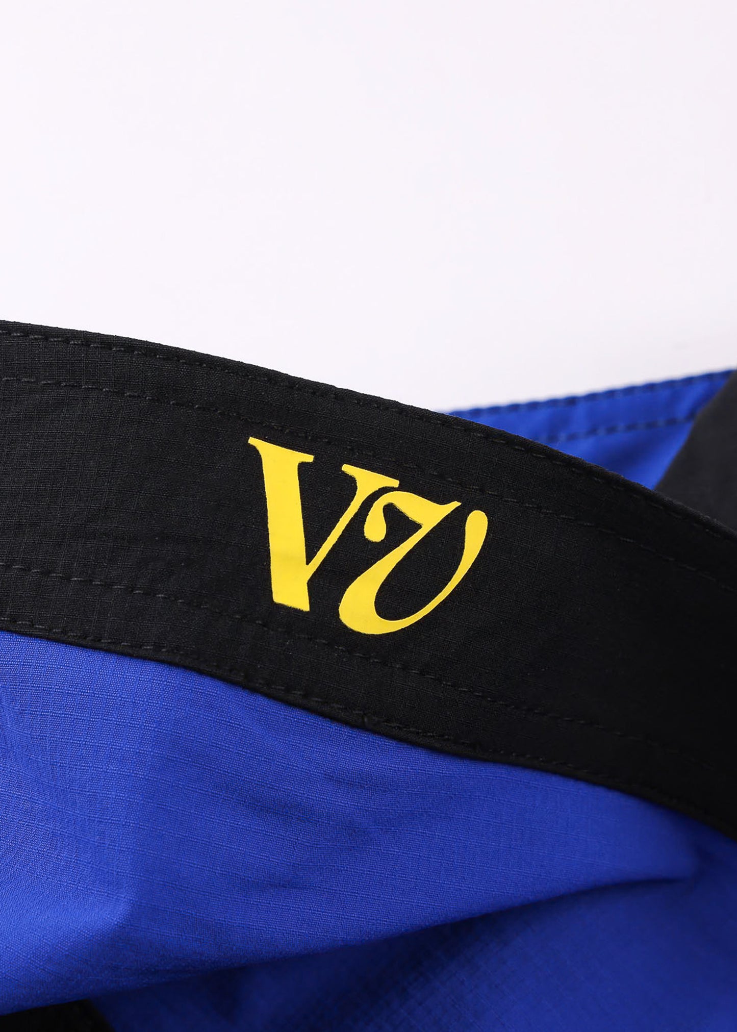 FREQUENCY 21" TRUNK : BLACK/BLUE