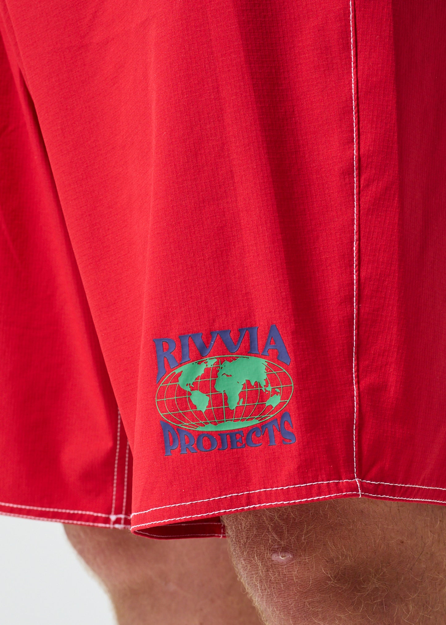 CLASS 18.5" WORLD SERIES TRUNK : RED