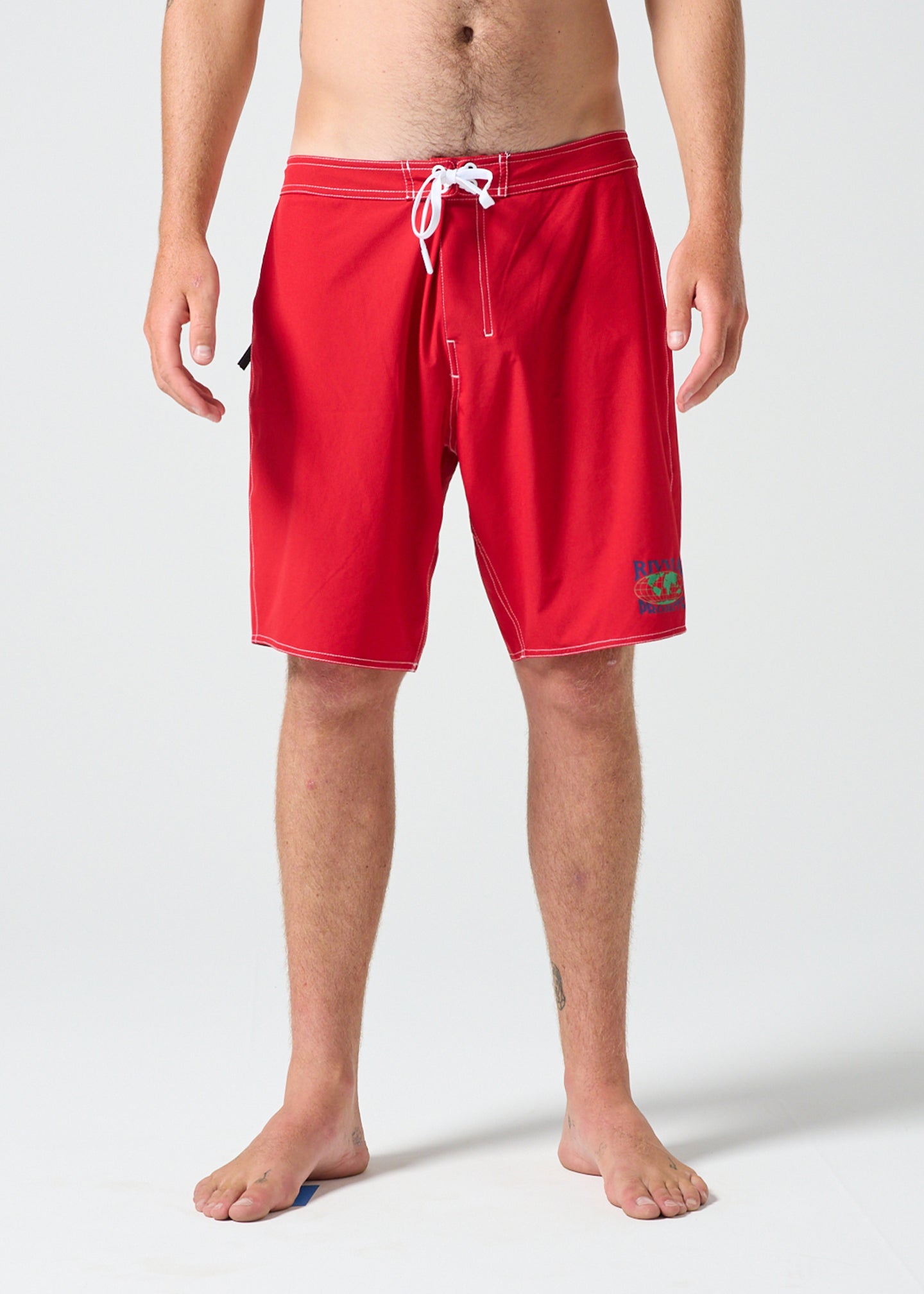 CLASS 18.5" WORLD SERIES TRUNK : RED