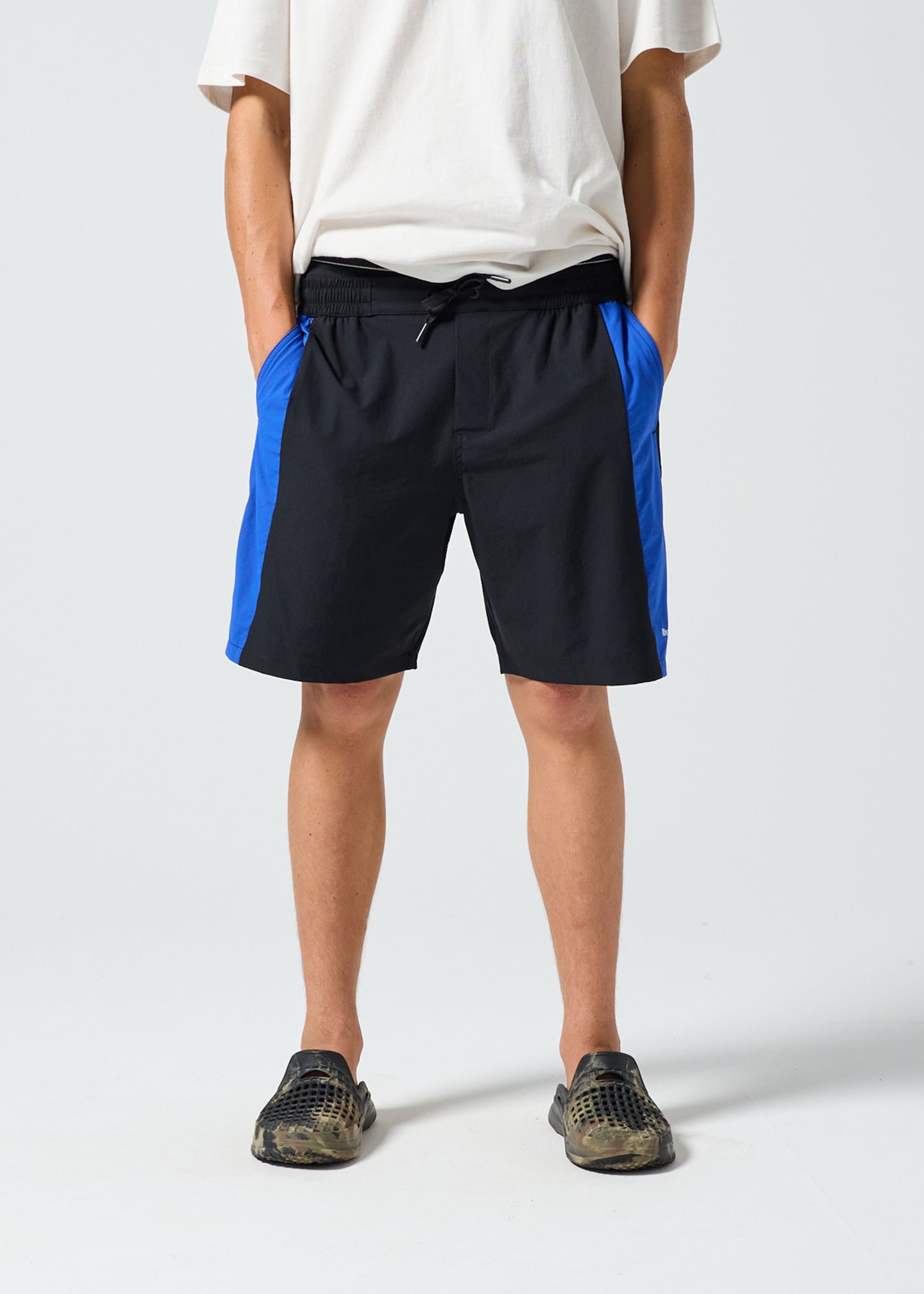 DAILY RIDE PASSAGE SHORT : BLACK/BLUE