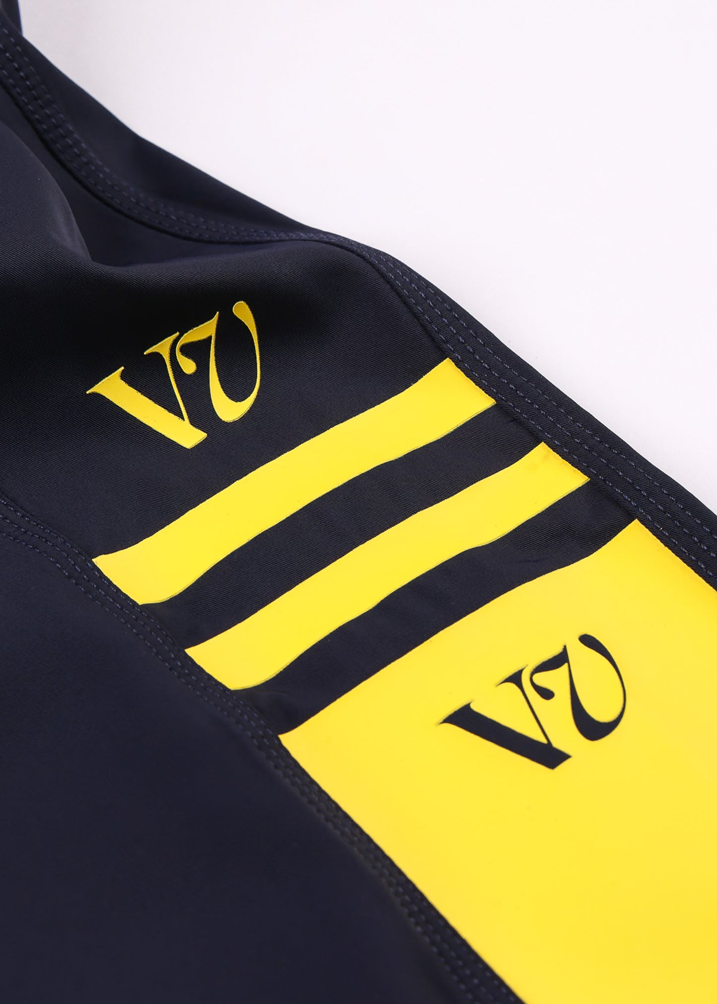 DISCLOSURE 20" TRUNK : BLUE/YELLOW