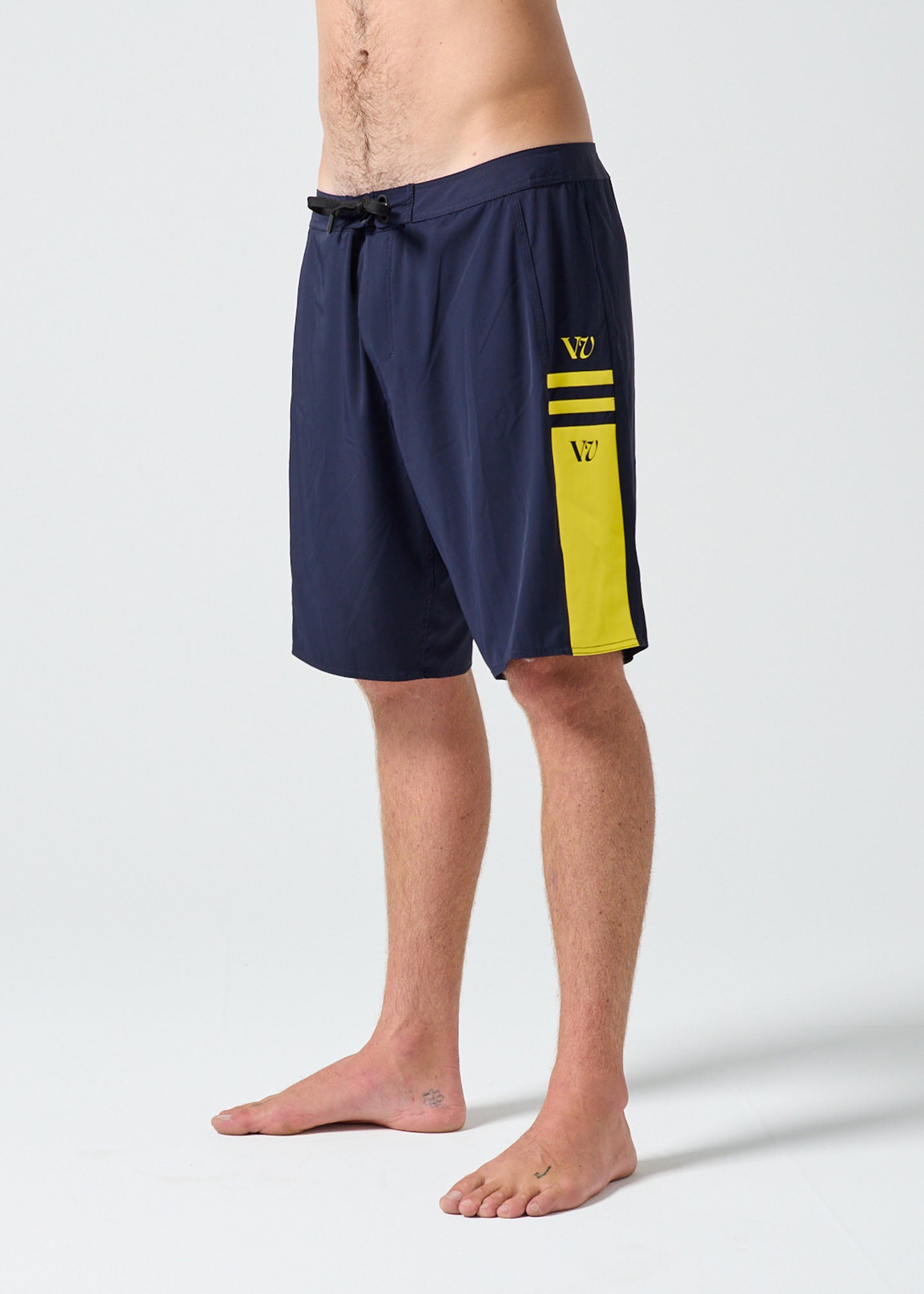 DISCLOSURE 20" TRUNK : BLUE/YELLOW