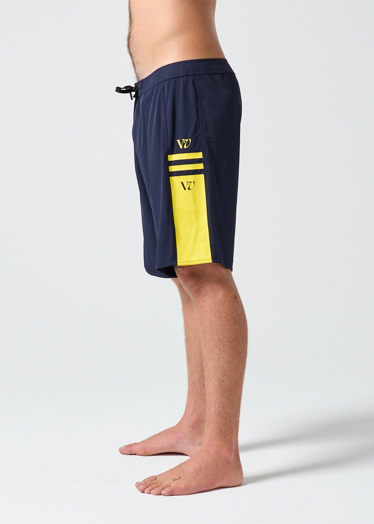 DISCLOSURE 20" TRUNK : BLUE/YELLOW