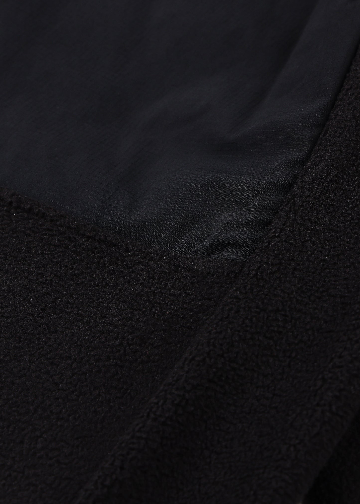 PROJECTS 1/2 ZIP POLAR FLEECE : BLACK/RED