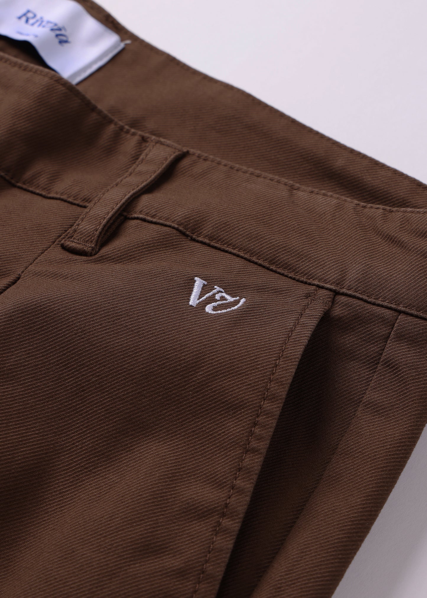JW CHINO PANT : BROWN