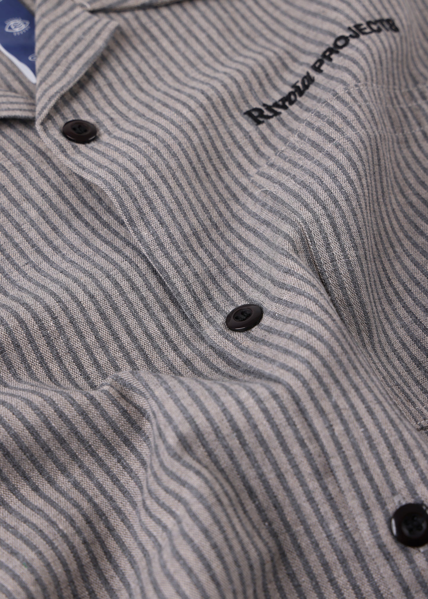 VV STATION SHIRT : WHITE GREY