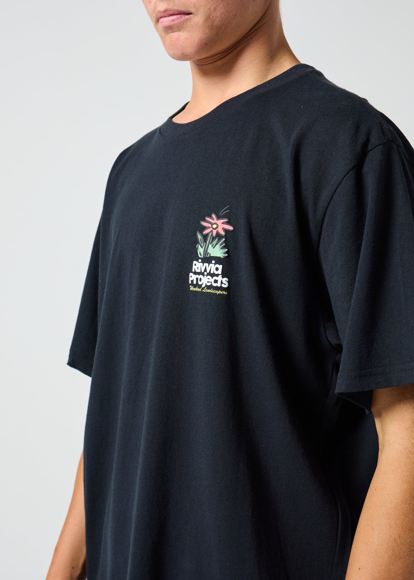 WEEKEND LANDSCAPERS T-SHIRT : BLACK