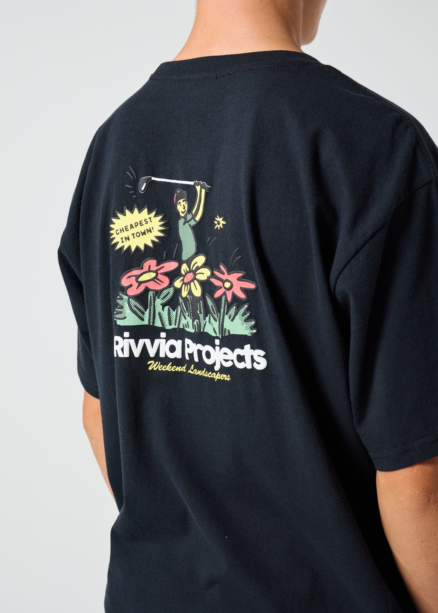 WEEKEND LANDSCAPERS T-SHIRT : BLACK