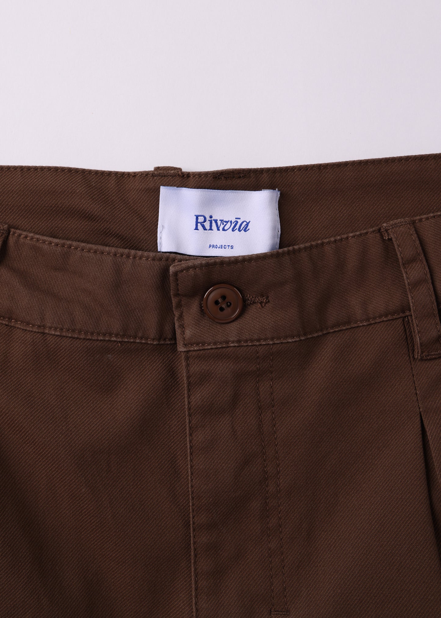 JW CHINO SHORT : BROWN