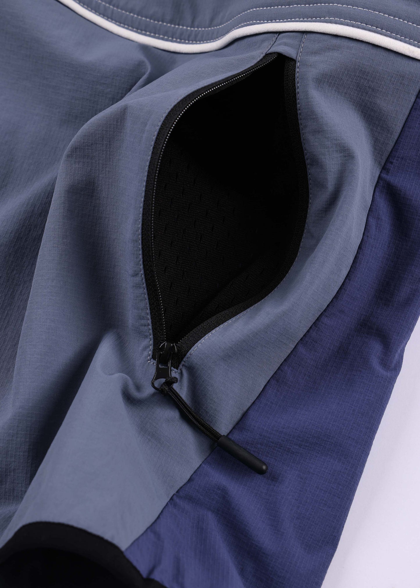 PASSAGE SPRAY JACKET : DARK BLUE