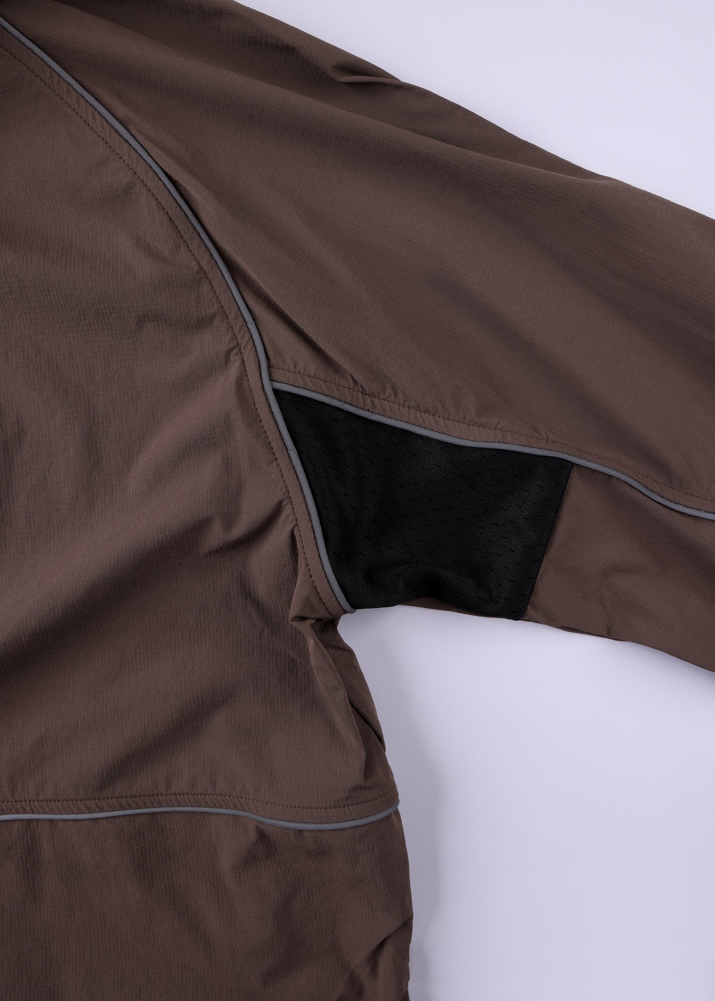 PROJECTS SPRAY JACKET : BROWN