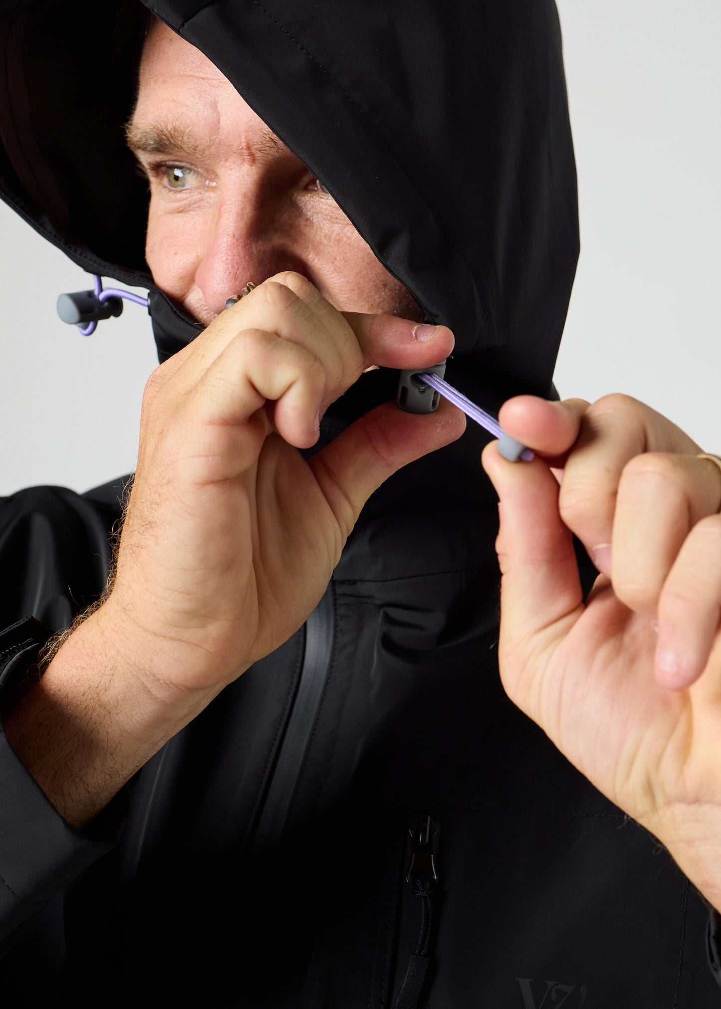 DISCOVERY WATERPROOF JACKET : BLACK