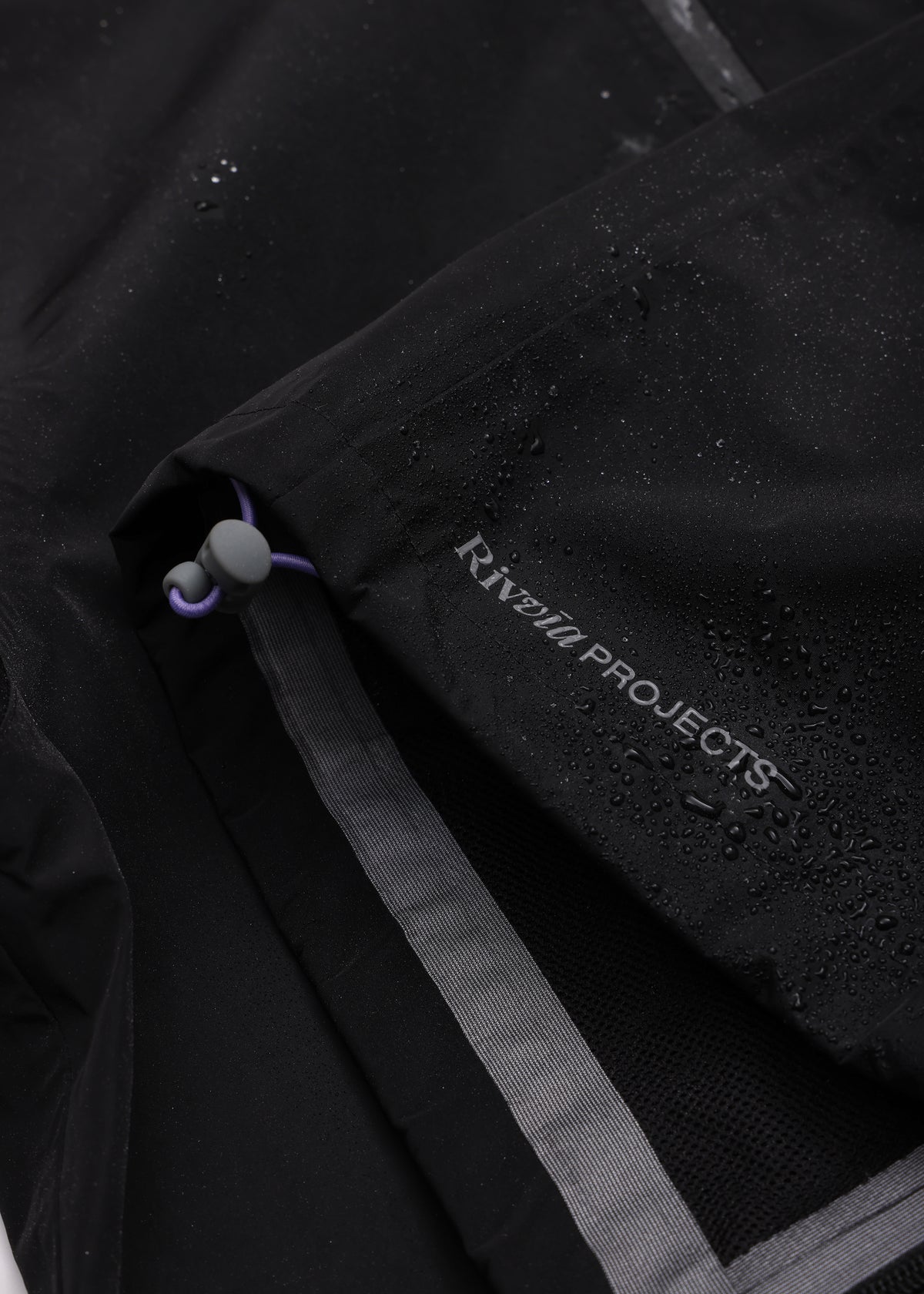 DISCOVERY WATERPROOF JACKET : BLACK