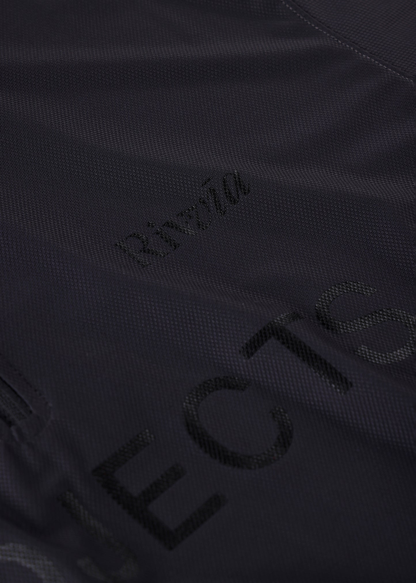 PROJECTS POLO : OFF BLACK