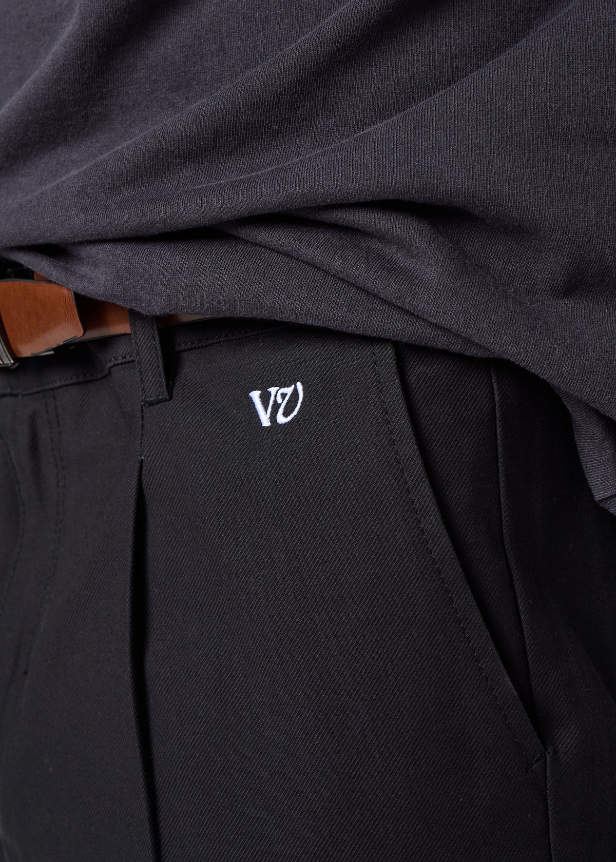 JW CHINO PANT : BLACK