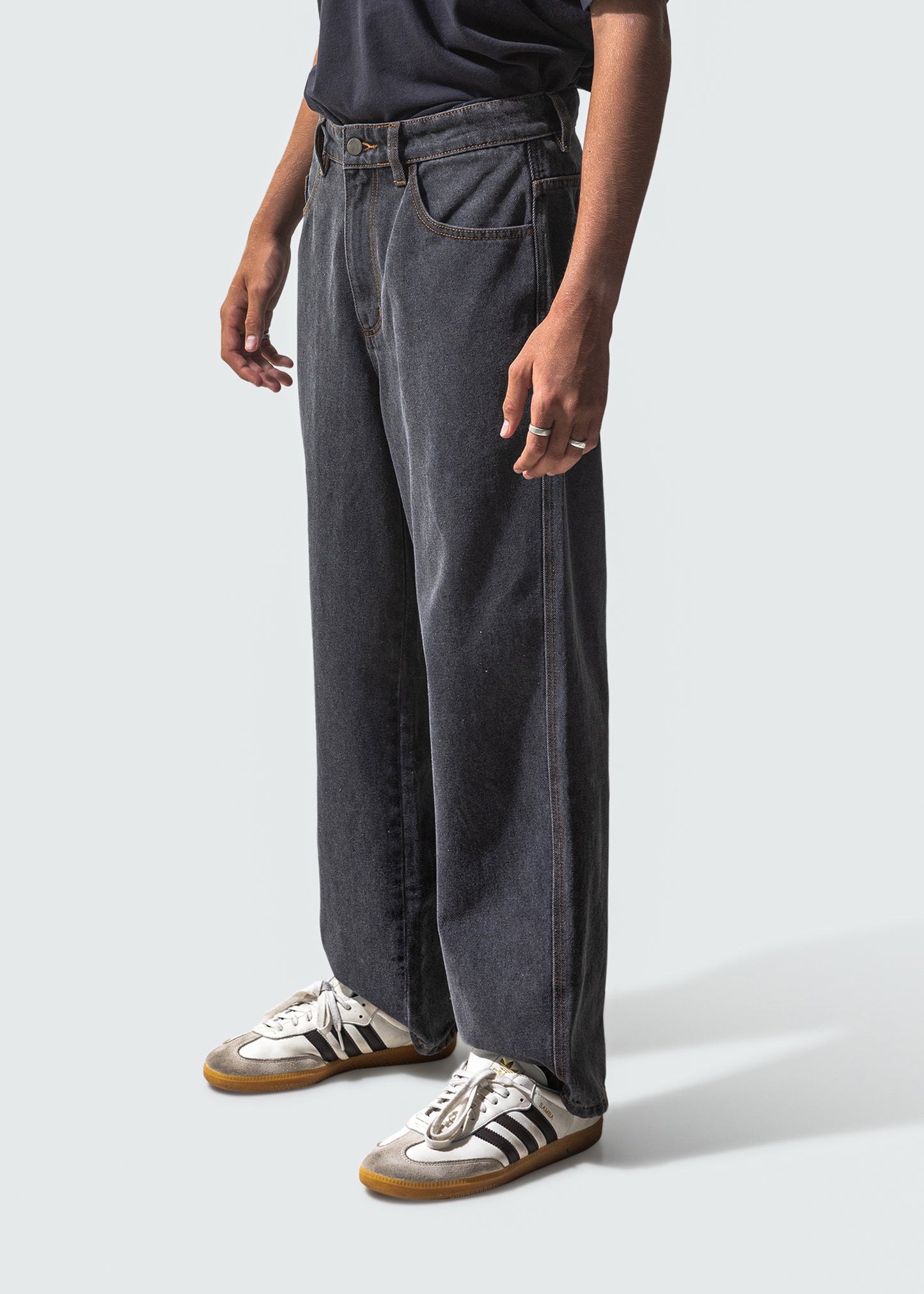 CAPITAL DENIM PANT : WORN BLACK