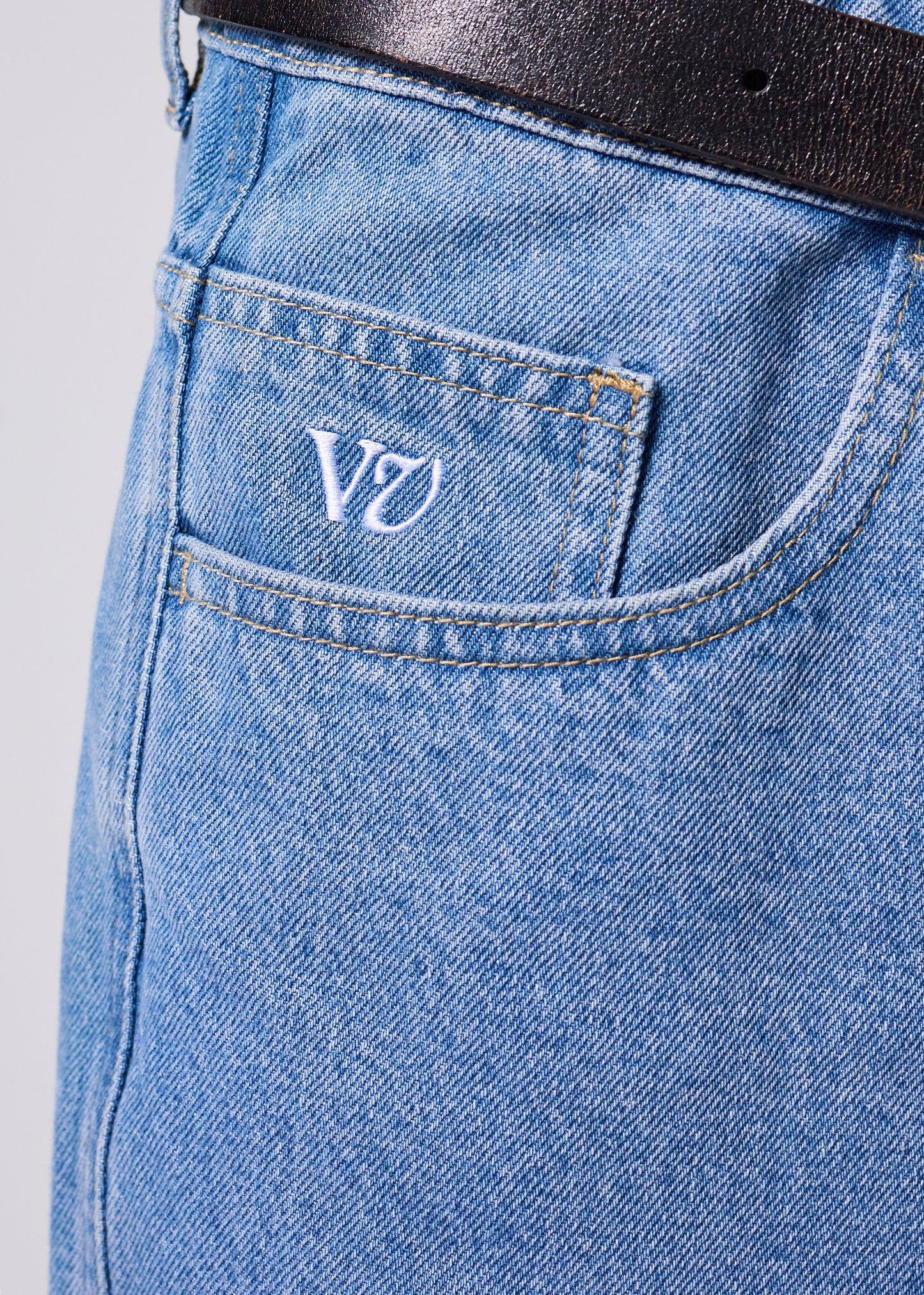 VV CLASS DENIM PANT : WORN BLUE