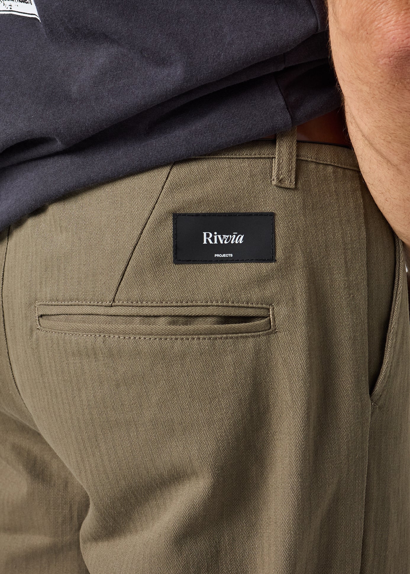 JW CHINO HERRINGBONE PANT : ARMY