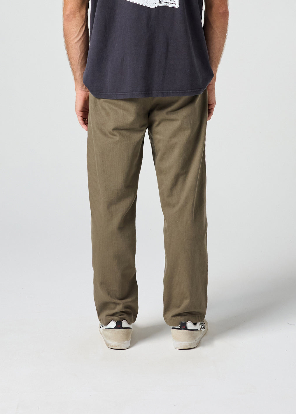 JW CHINO HERRINGBONE PANT : ARMY