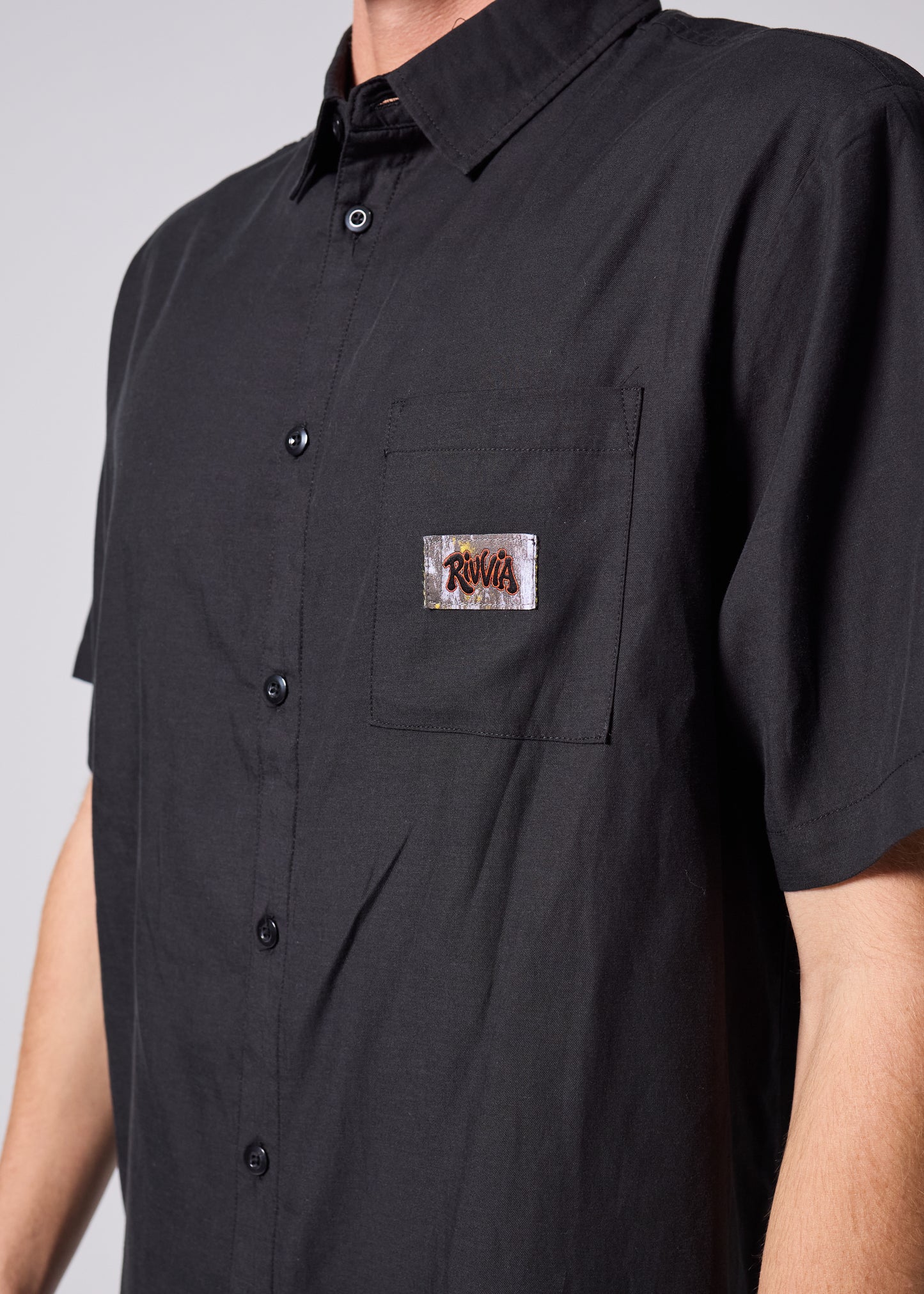 VV BIGDROP SS SHIRT : BLACK