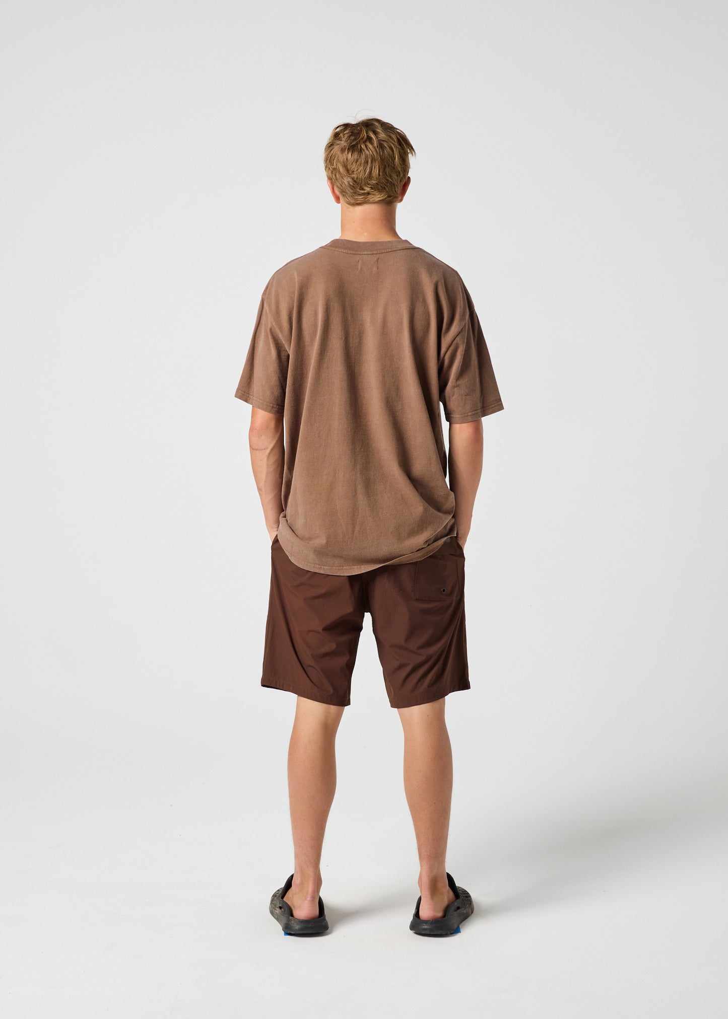 DAILY RELAXED FIT T-SHIRT : BROWN