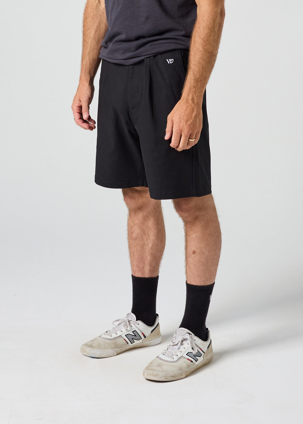 JW CHINO SHORT : BLACK