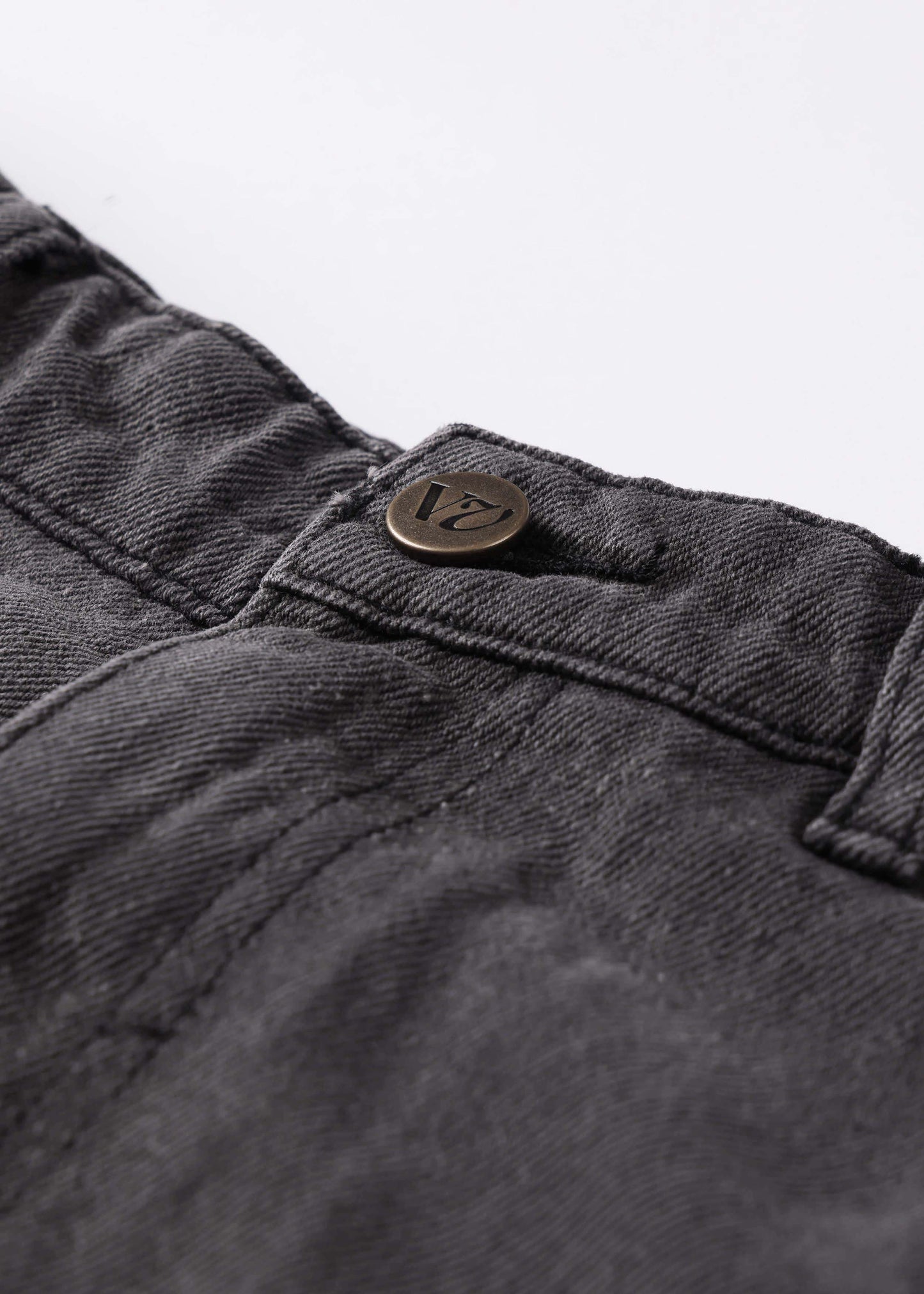 DAILY DENIM SHORT : BLACK WASH