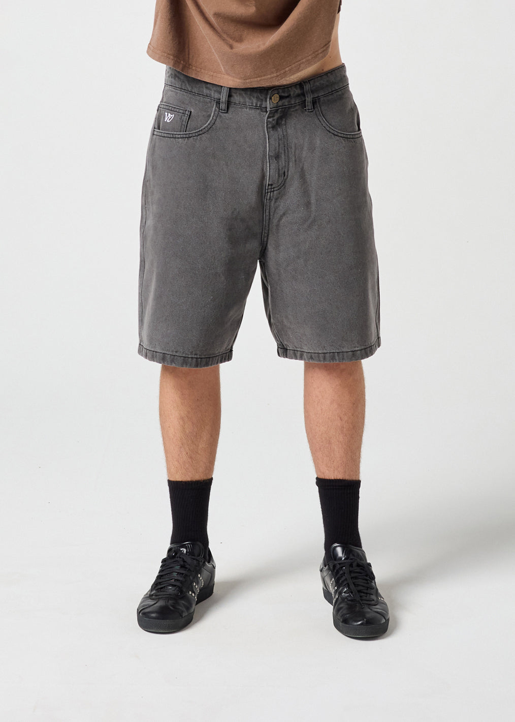 DAILY DENIM SHORT : BLACK WASH
