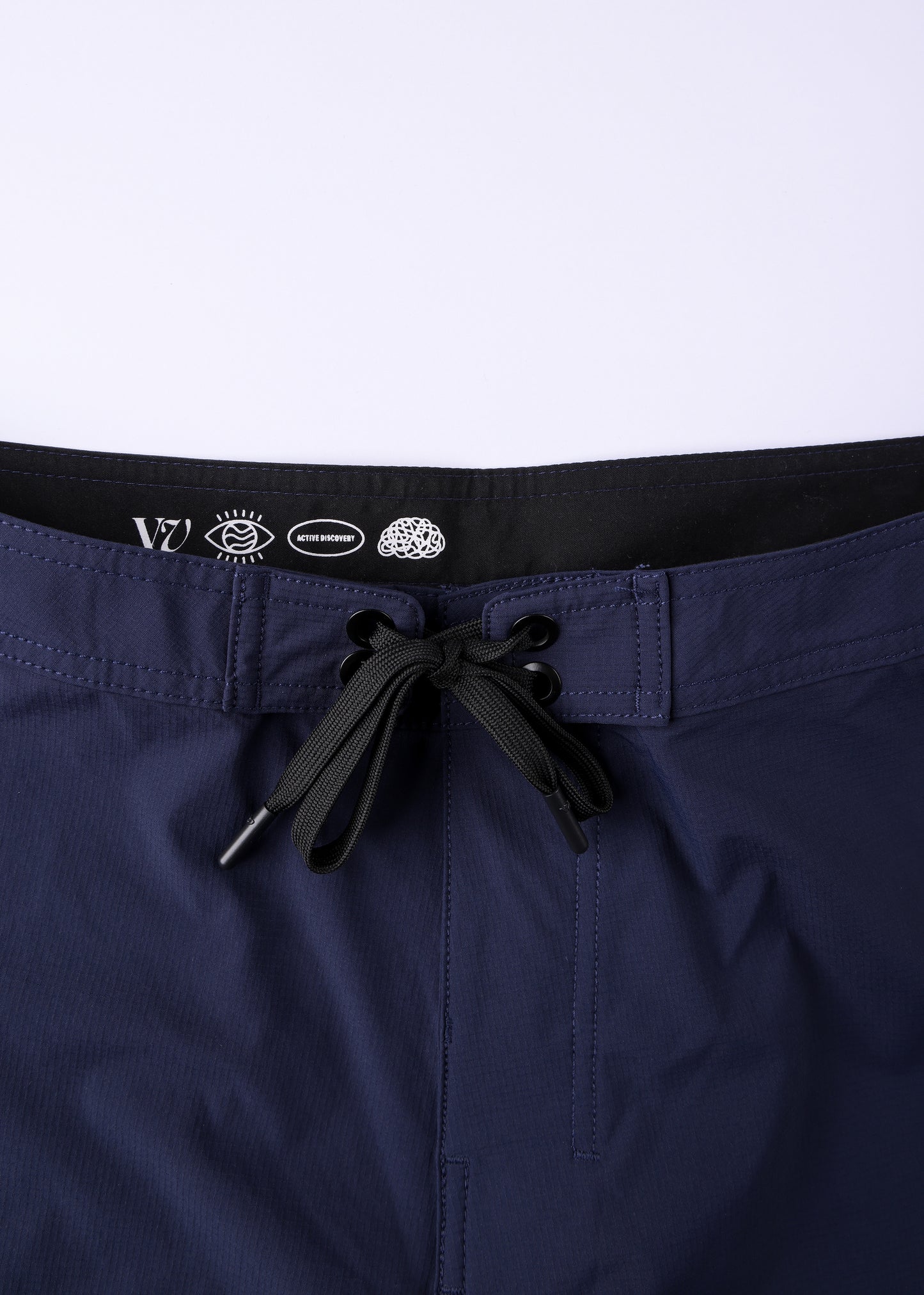 CLASS 18.5' TRUNK : DARK BLUE