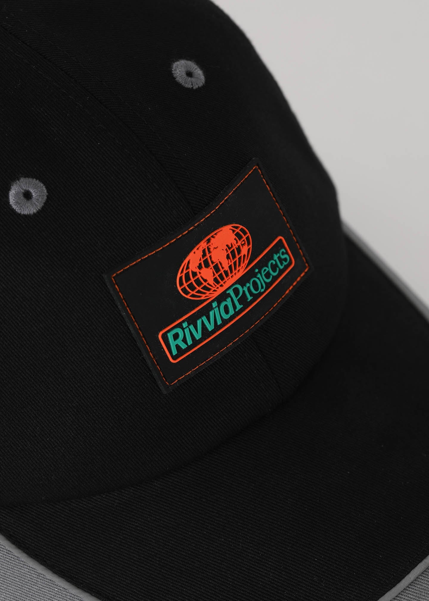 GLOBAL TOUR CAP : BLACK GREY