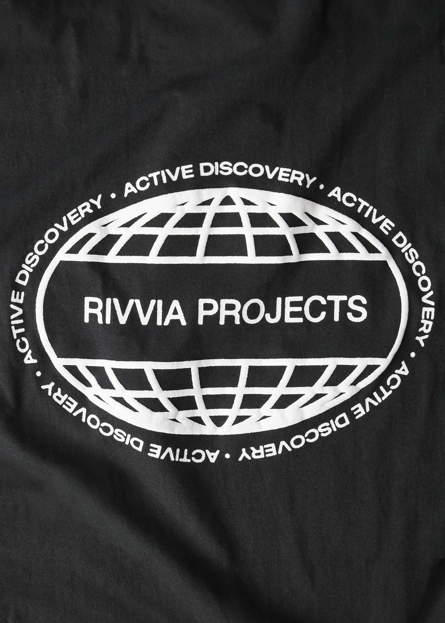 RIVVIA GLOBE T-SHIRT : BLACK