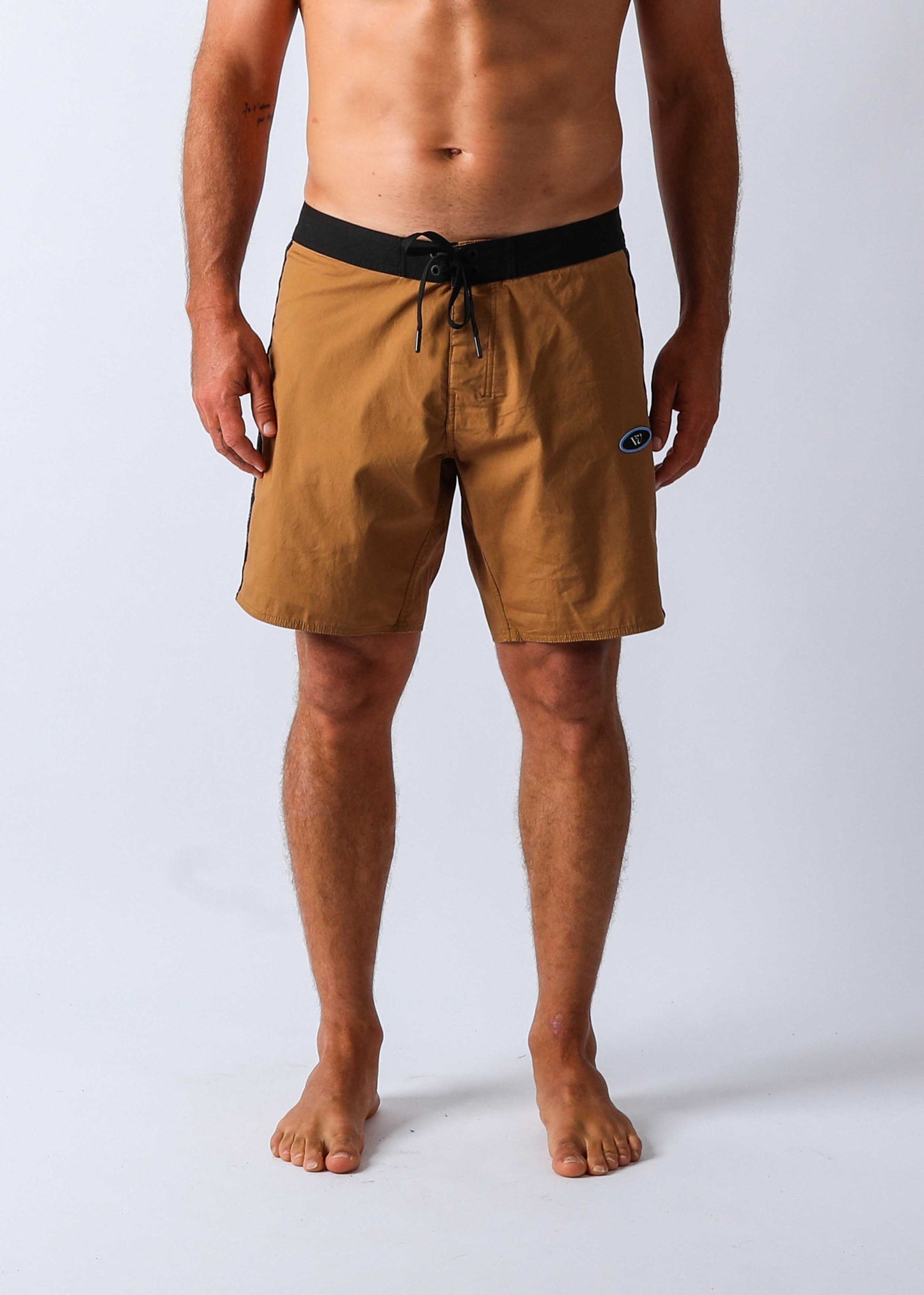 TRAD 17' TRUNK : BROWN BLACK