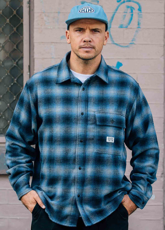 OFF TRACK CHECK LS SHIRT : BLUE