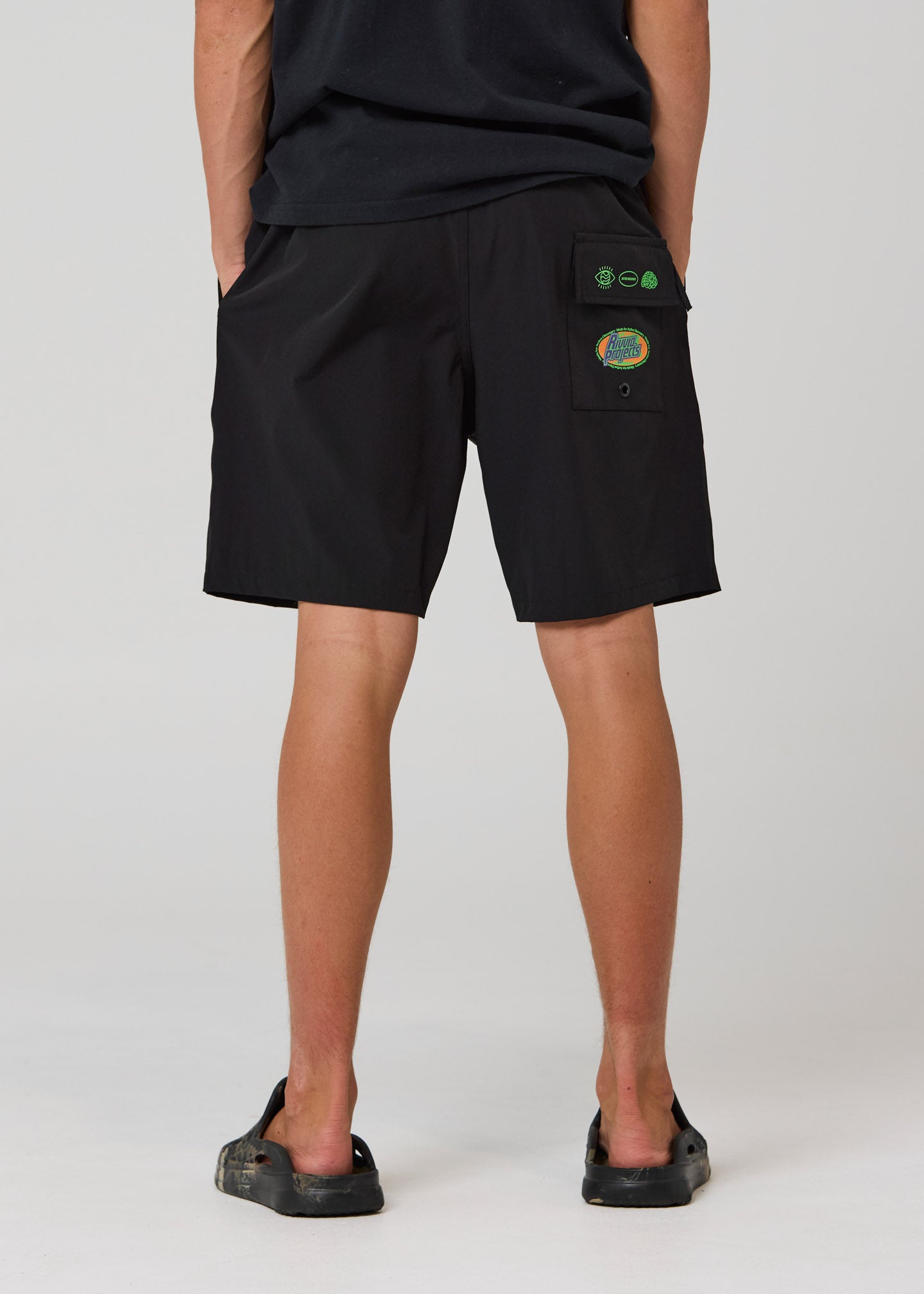 DAILY RIDE GLOBAL DISCOVERY SHORT  : BLACK
