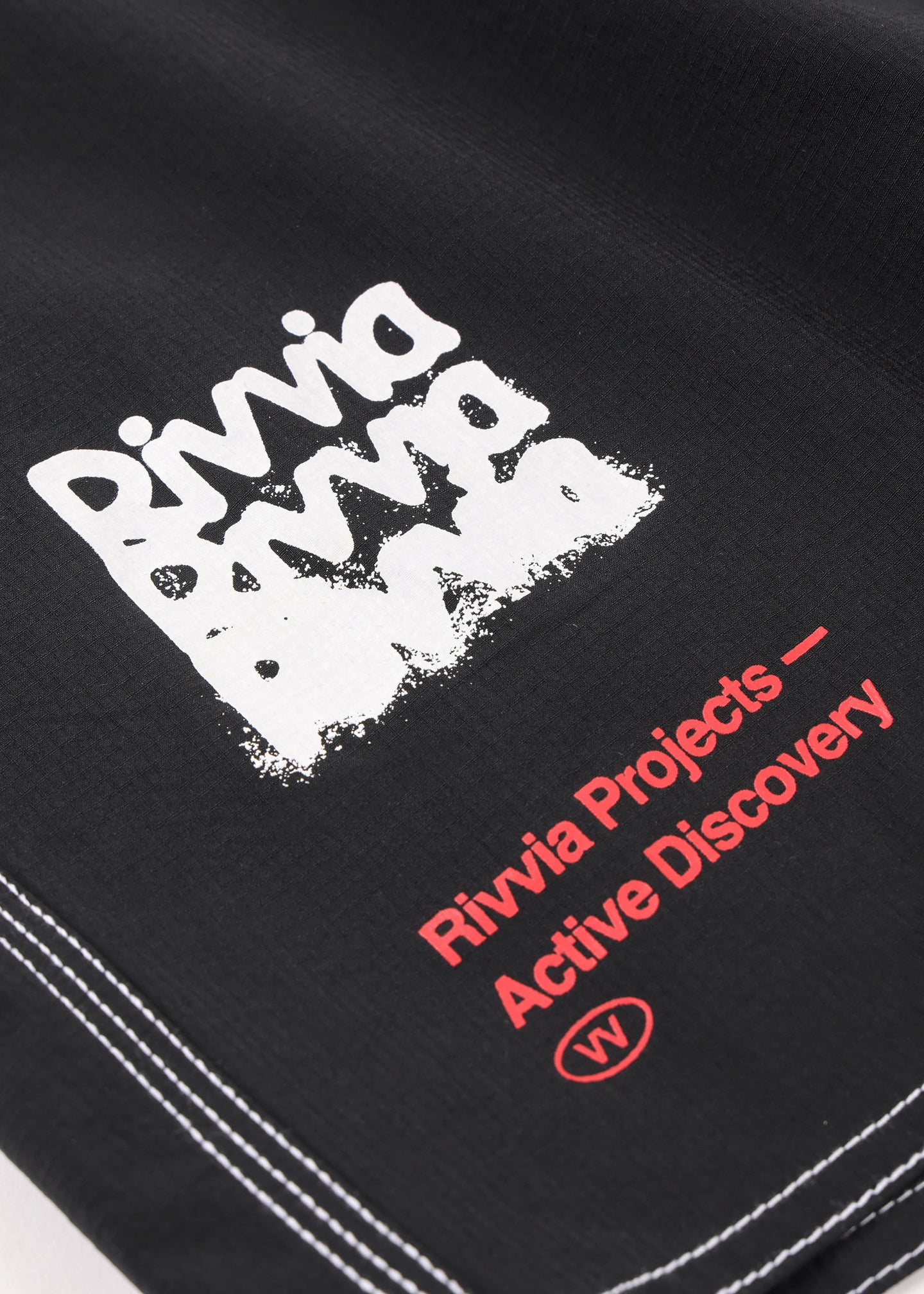 STEREO 18" BLUR TRUNK : BLACK WHITE