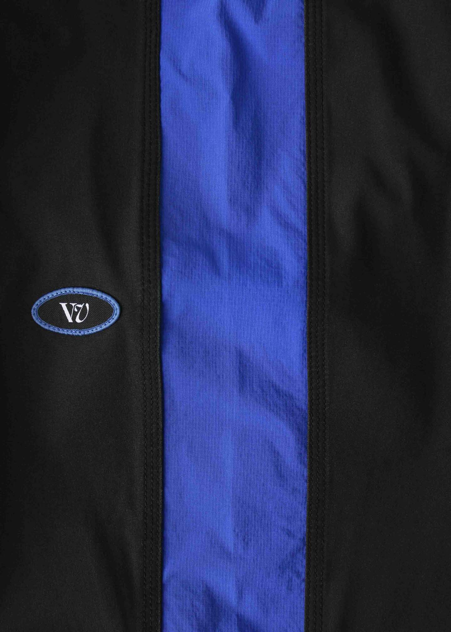 LOGGER 18' TRUNK  : BLACK BLUE