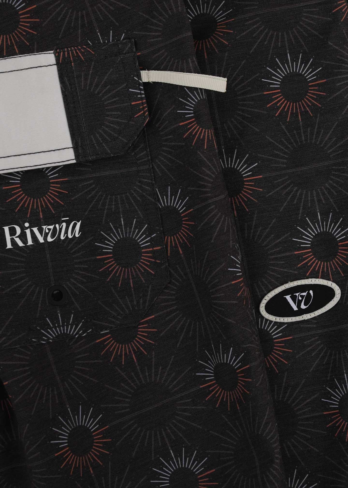 TRACKS TRUNK : BLACK SWINGER