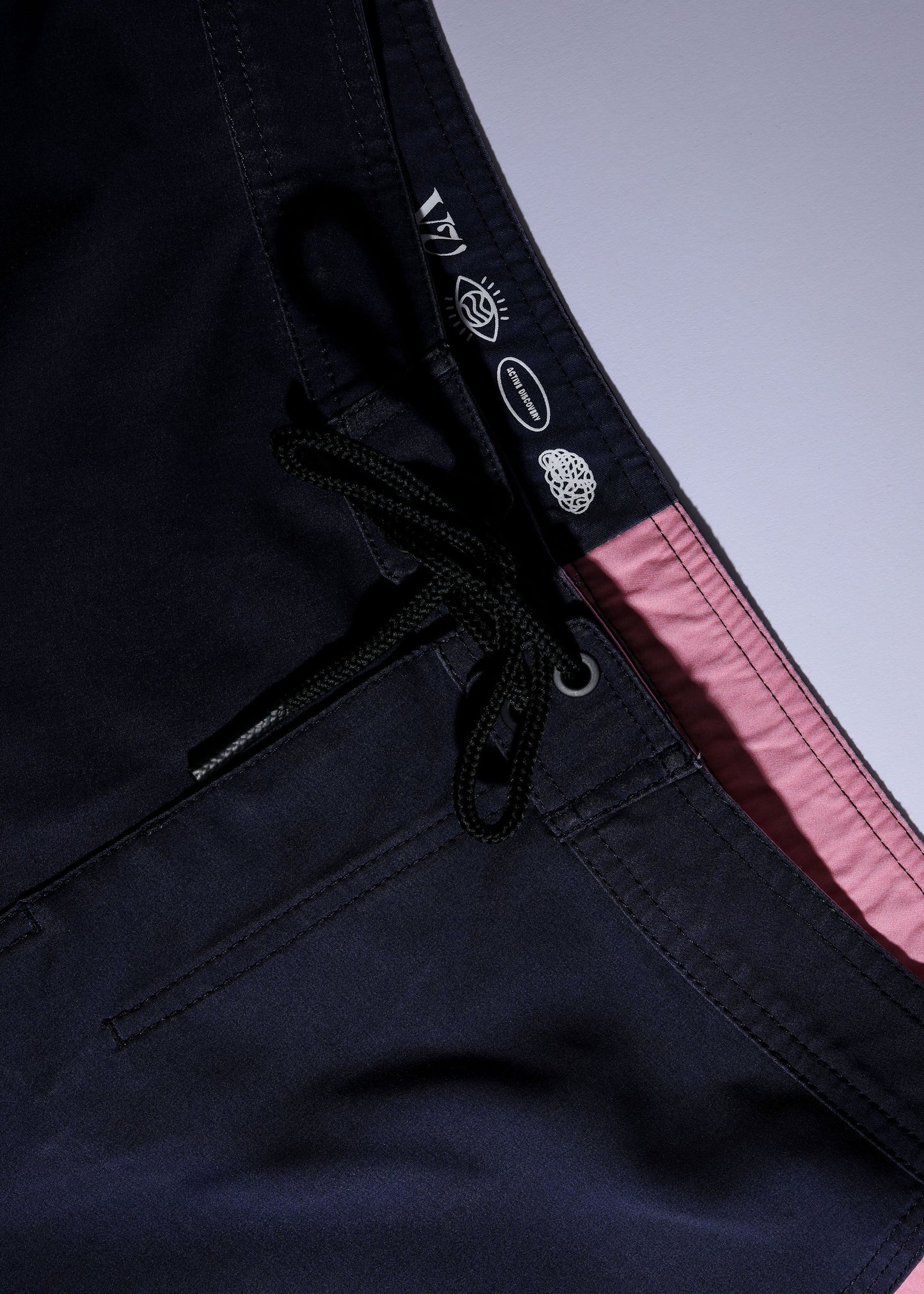 LOGGER TRUNK : NAVY_PINK